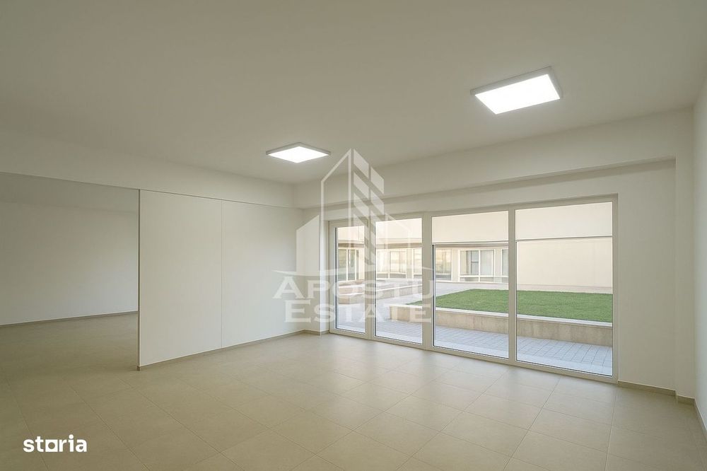 Doua spatii comerciale, 120 mp + 2 locuri parcare, Zona Aradului