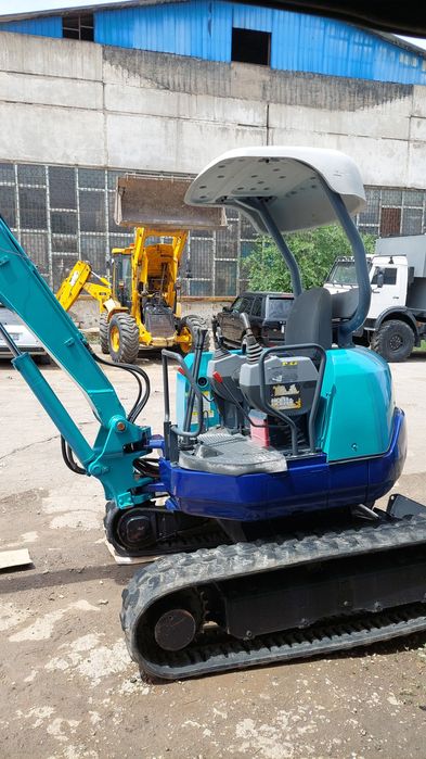 Миниэкскаватор на гусеничном ходу