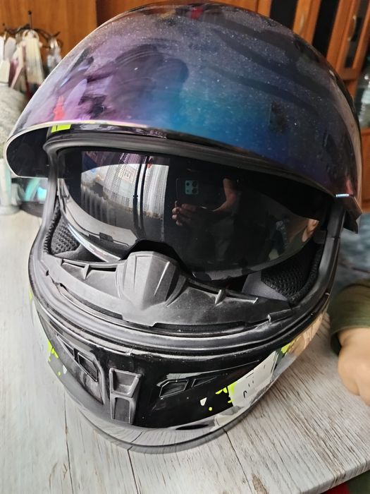 Casca moto nouă .
