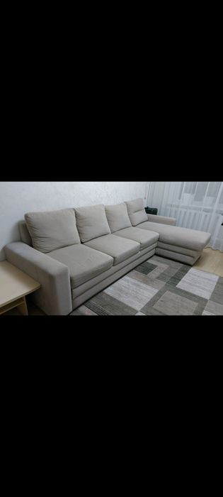 Диван угловой  б/у