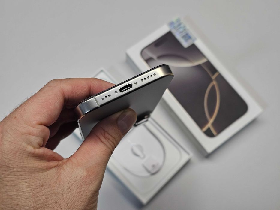 ПРОДАМ iPhone 16 PRO (128GB) Natural Titanium/ SIM. Практический НОВОЕ