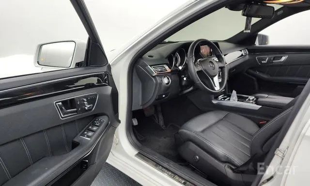 Mercedes-benz W212 E300 4MATIC Avantgarde Koreadan zakazga obkeberamiz