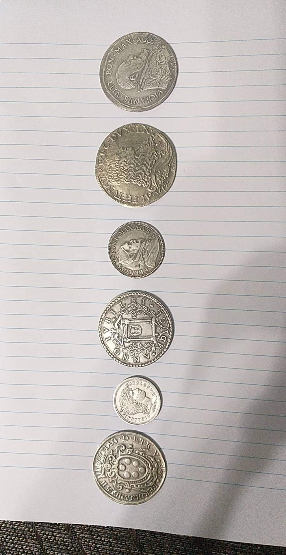 Monede vechi se vând împreună