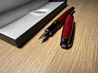Stilou Mont Blanc fountain pen pattern lemn rosu cerneala/rezerva