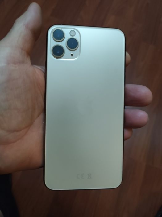 iPhone 11 pro max matte gold за части