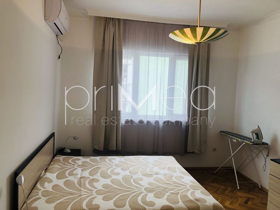 Дава се под наем Тристаен апартамент в Бургас, Център - 110 кв.м за 816 € - Снимка #7