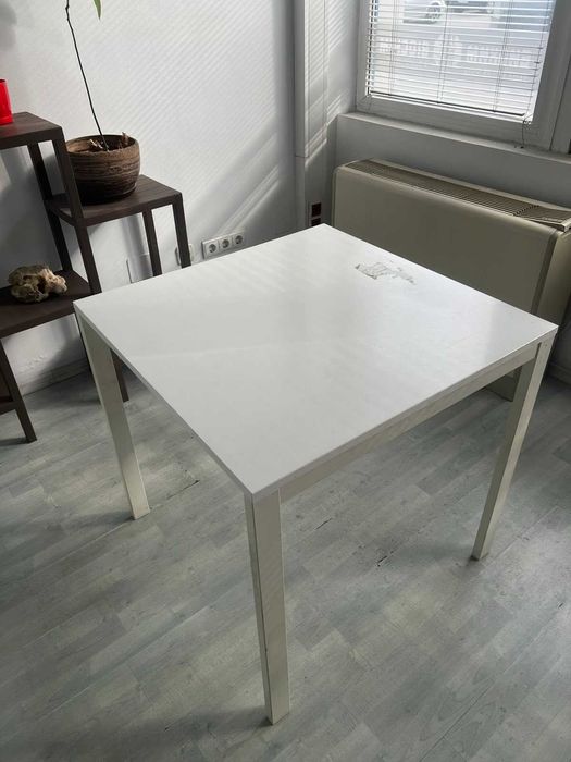 Трапезна маса от Ikea бяла 75/75 см