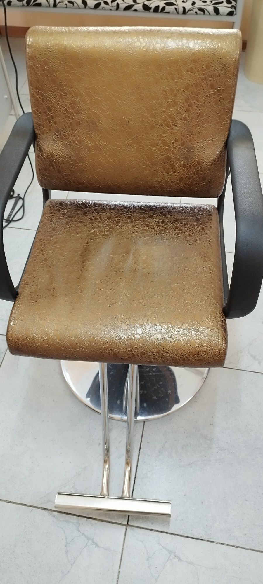 Кресло парикмахерское