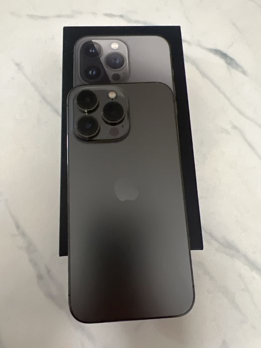 iPhone 13 Pro черен с кутия