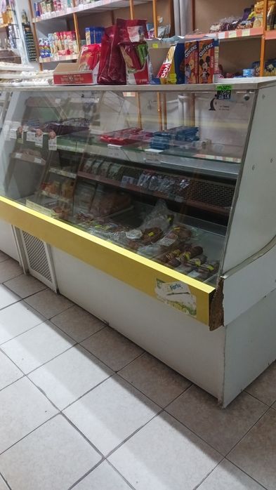 Продавам оборудване за магазин