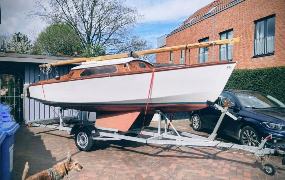 Velier clasic olandez Kimmkieler 7m + trailer rutier complet
