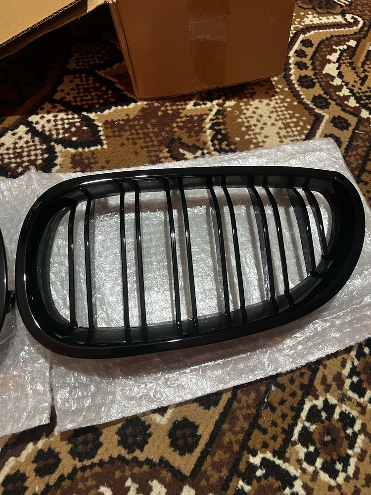 Grile fata duble negre bmw e60,e61
