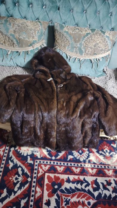 Норковая шуба в хорошем состоянии