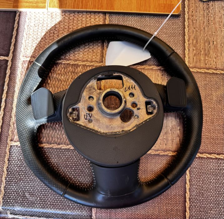 Volan spor t Audi NFL - 3 Spițe, padele , airbag rotund (făra airbag)