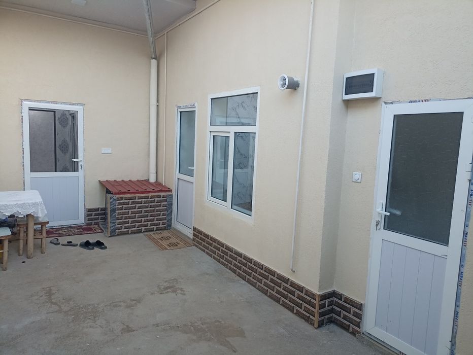 Uy sotiladi  Koʻksaroyda