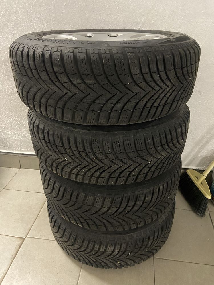 195-65-15 чисто нови гуми и 5х112 джанти