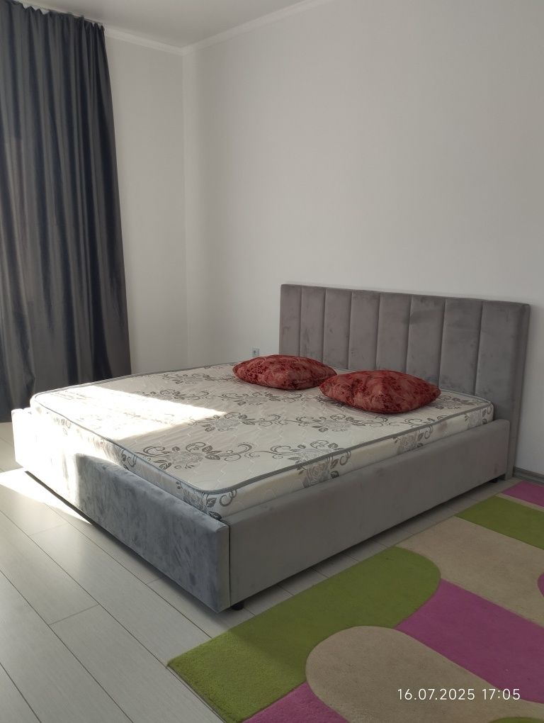 Продам двуспальные кровати, новые неиспользованые кровати и матрасы,