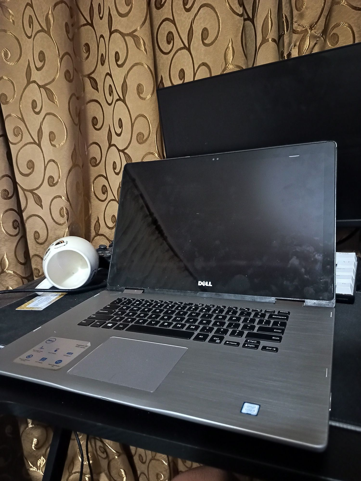 Dell inspiron 15 7576