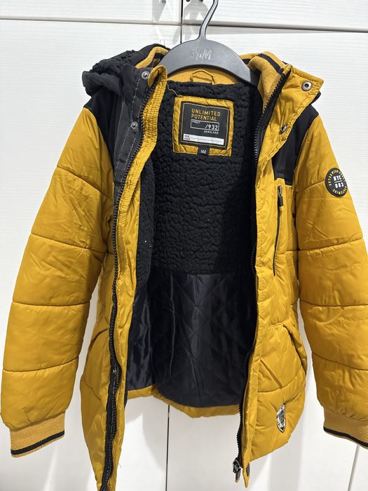 Geaca baieti , narimea 140, C&A