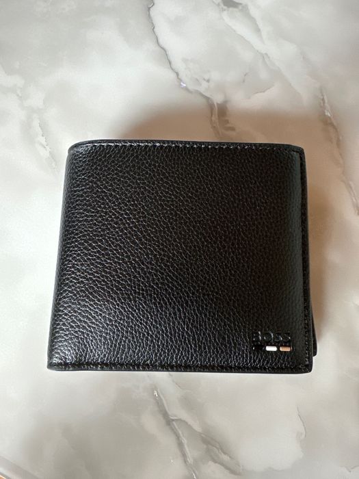 Portofel BOSS original din piele naturală – stare impecabilă