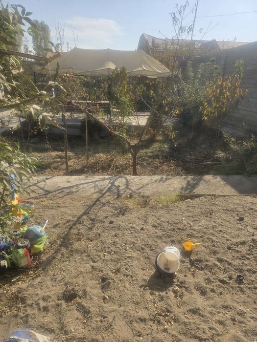 Продаётся  земельный участок Food City Фуд сити  часть дома