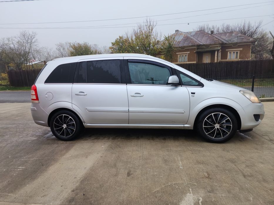 Opel Zafira B 1.8 benzină + GPL