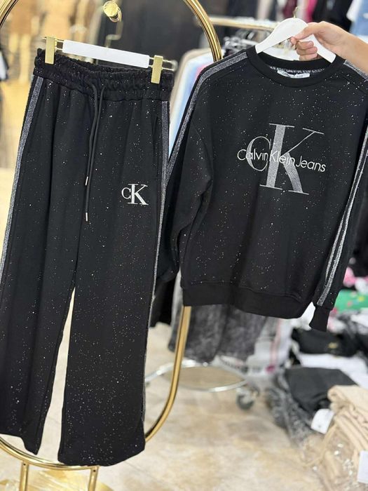 Дамски спортни екипи