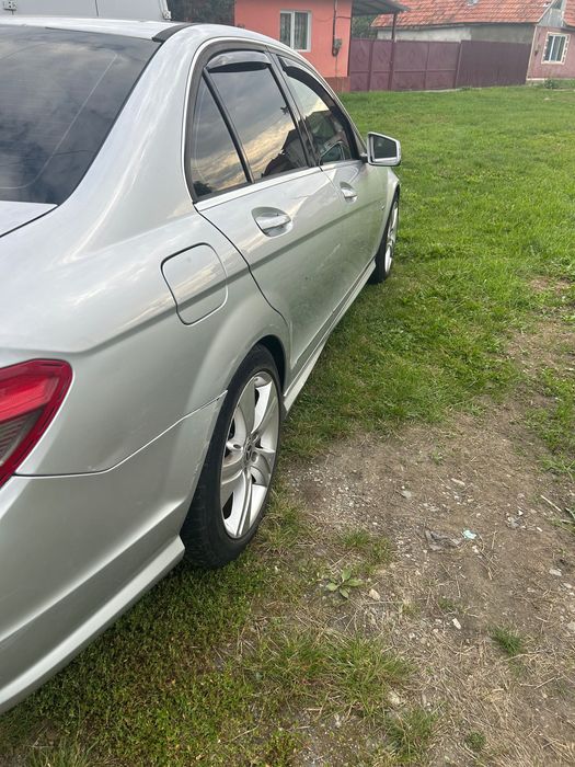 Oferta! Mercedes Benz c220 3400 €