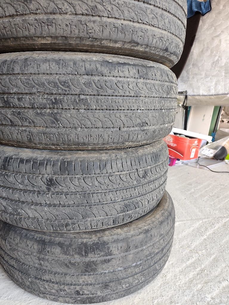 Yokohama Geolander 235/5/R20