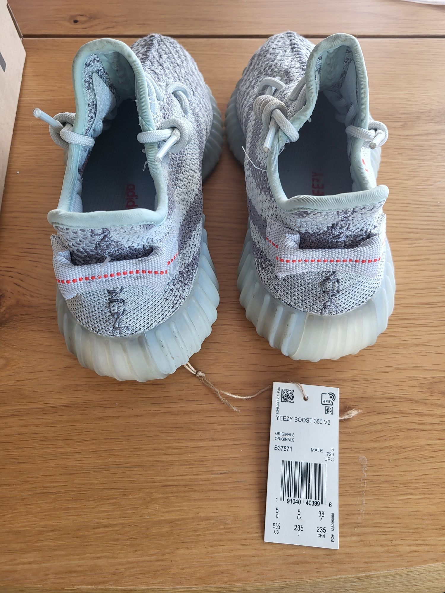 Yeezy Boost 350 V2 Blue Tint, # 38, употребявани