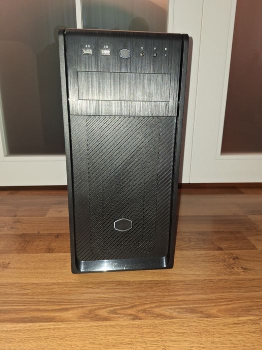 Кутия за компютър