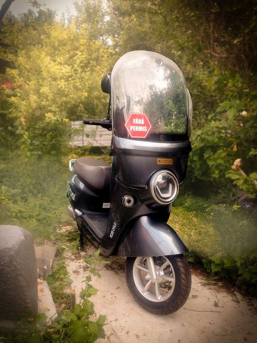 Scuter electric RDB OSLO, 2200 W, 72V, 20Ah, 25 km/h