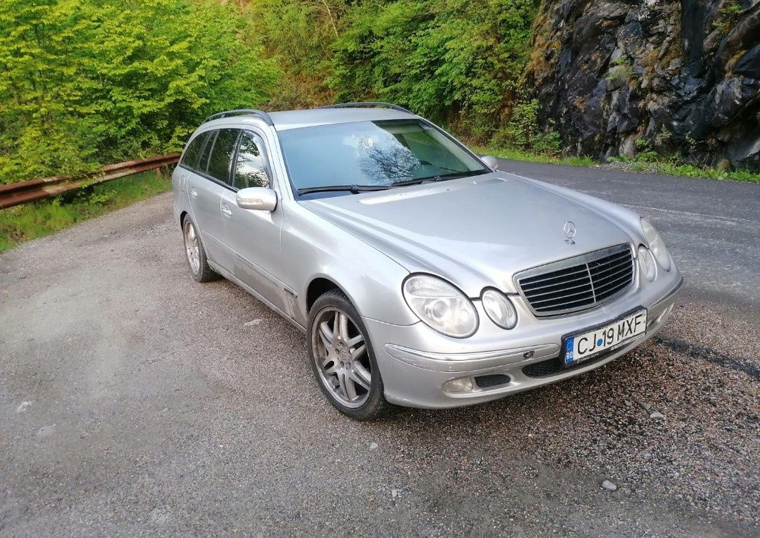 Rent a car .de inchirieri /inchiriezi  auto mercedes e class w211.  Au