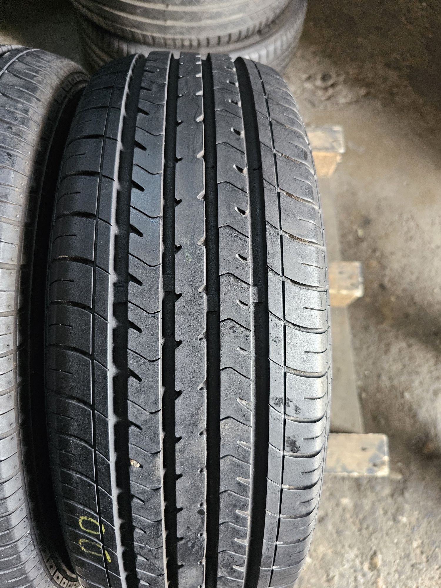 2 anvelope vara 205 65 15 Maxxis