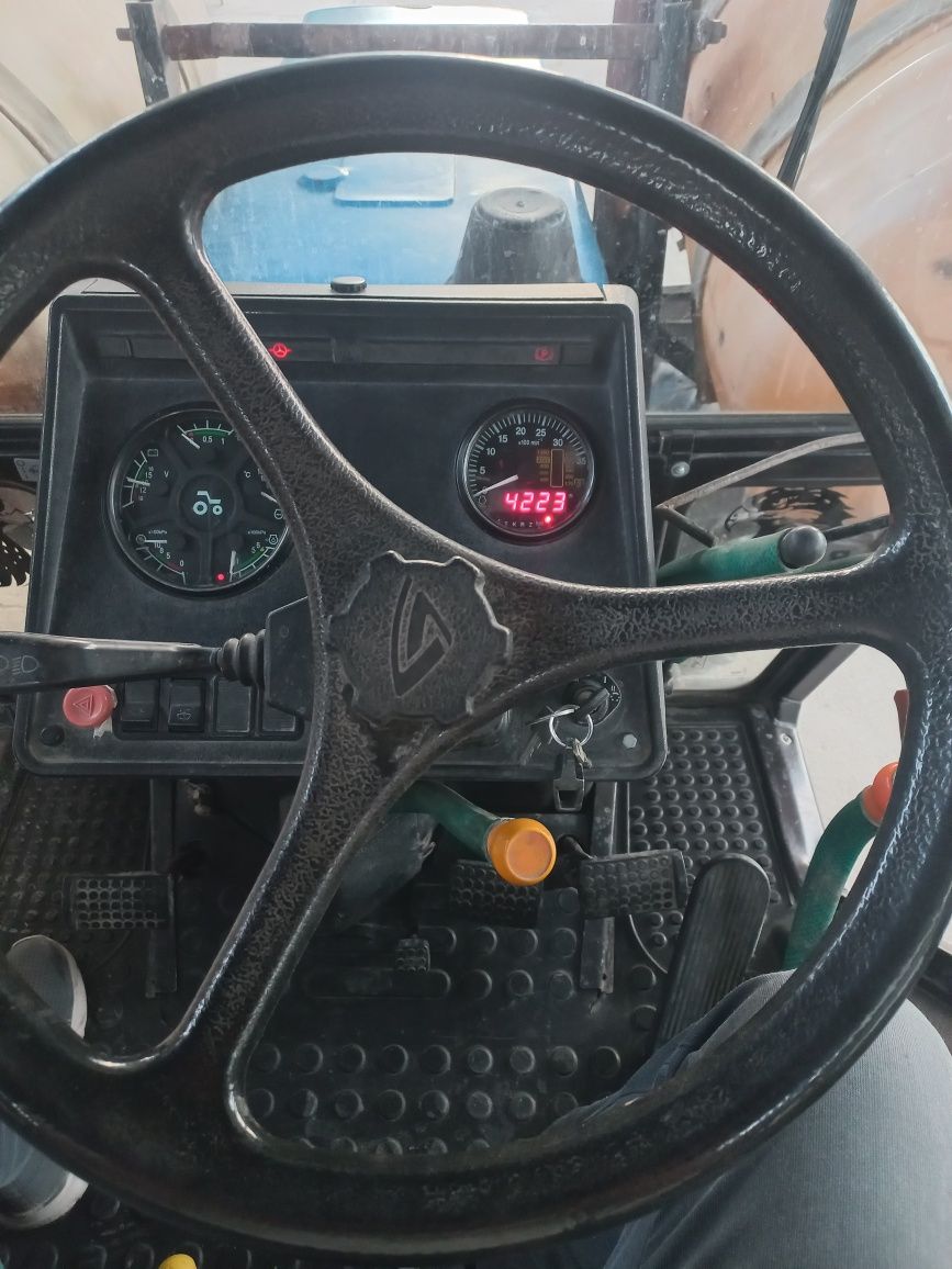 Mtz 82.1 sotiladi yili 2021