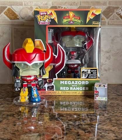 Power Rangers Funko Pop - Megazord with Red ranger bitty pop pack