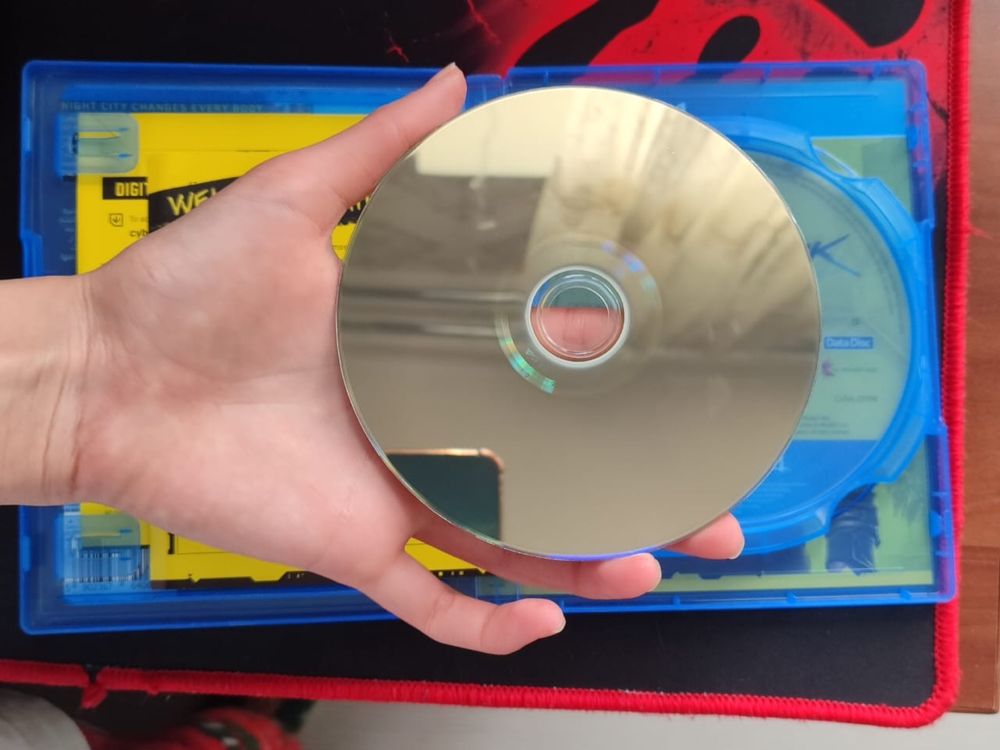 продается игра Cyberpunk 2077