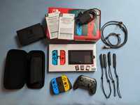 Nintendo Switch Red & Blue в комплект с много аксесоари и игри