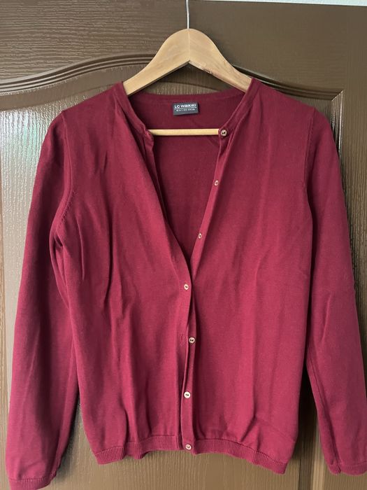 Pulover fete LC Waikiki marimea 12-13 ani