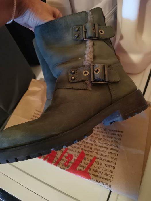 Боти ugg 35 номер и36 номер