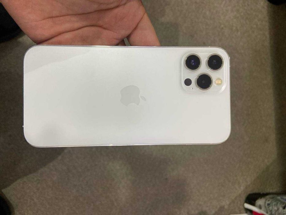 Продам iPhone 12 Pro Max