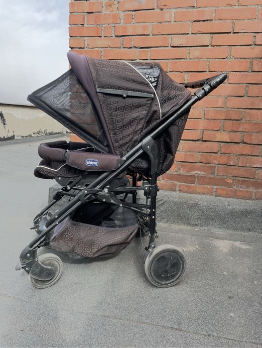 Бебешка количка chicco