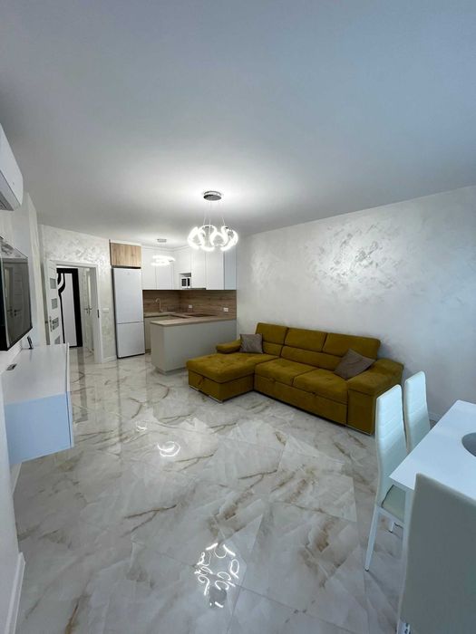 Продава се Двустаен апартамент в Варна, Цветен квартал - 74 кв.м за 3514 €/кв.м - Снимка #3