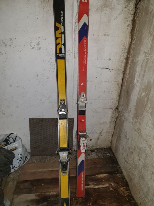 Schiuri, Fischer, Atomic