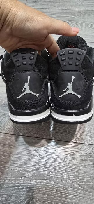 Vand Air Jordan 4 adidas
