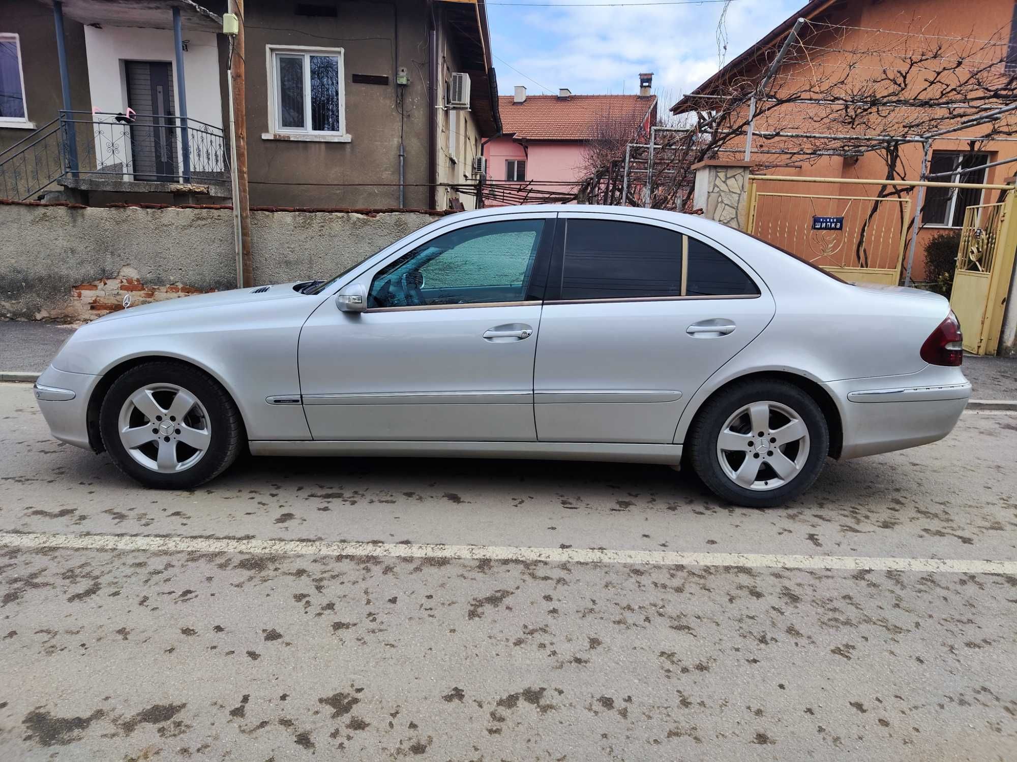 НА ЧАСТИ W211 E class 280 cdi редови 2004 ляв волан