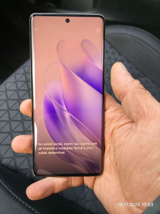 Vând telefon INFINIX ZERO 30 5G