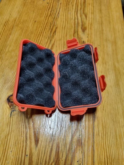 Герметичный водонепроницаемый футляр