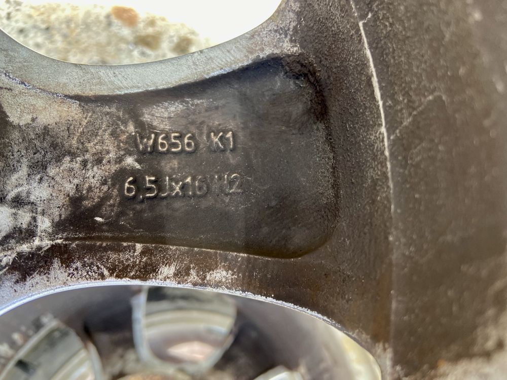 Джанти 16 от Honda 5x114.3 с гуми 205 60 16