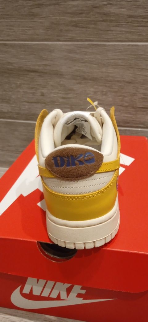 Nike dunk low "Banana"